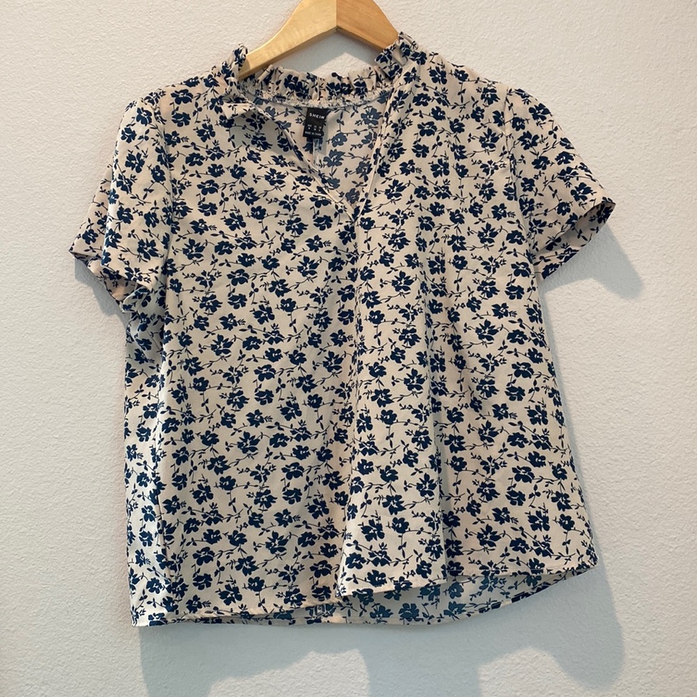 Tried and true Blouse, great to just throw on without ironing